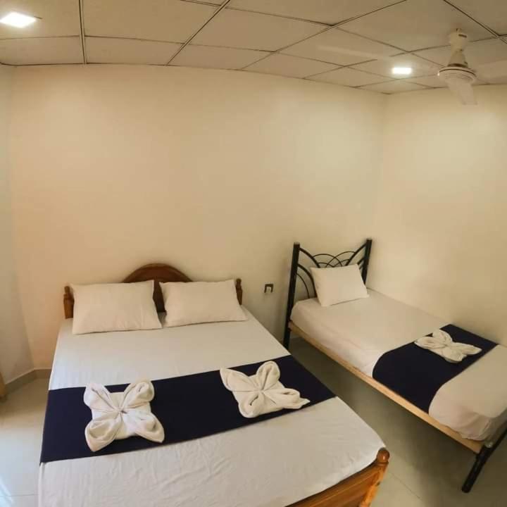 Diyaluma Falls Inn Koslanda 外观 照片